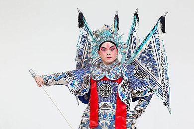 像素风格动作冒险游戏《先驱者真子》登录Steam平台 计划2025年推出